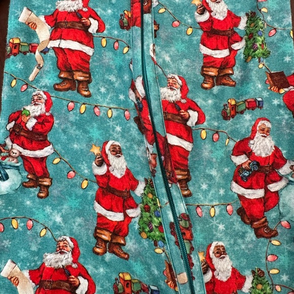 Posh peanut Christmas Footie - Picture 2 of 5